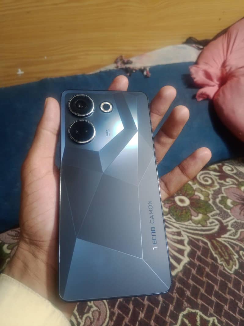 Tecno CAMON 20 0