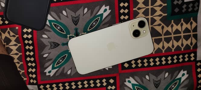 Apple iPhone 15