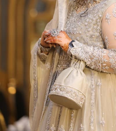 Faiza saqlain copy