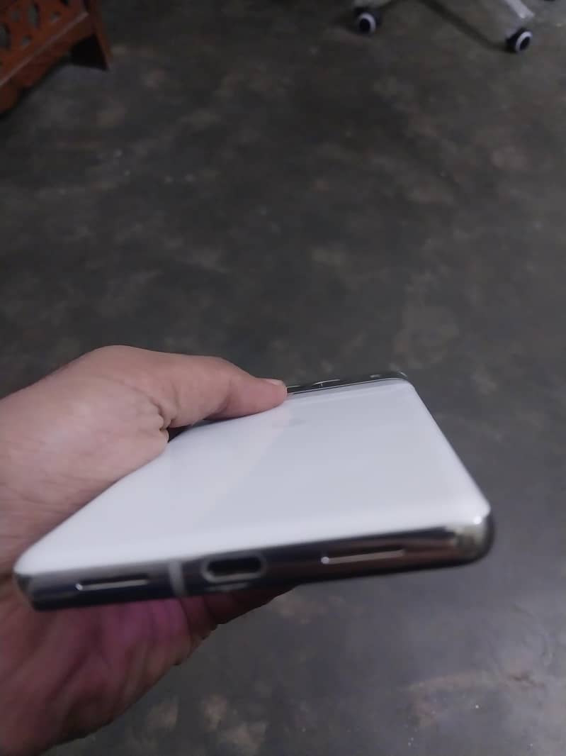 Google Pixel 7 Pro 6