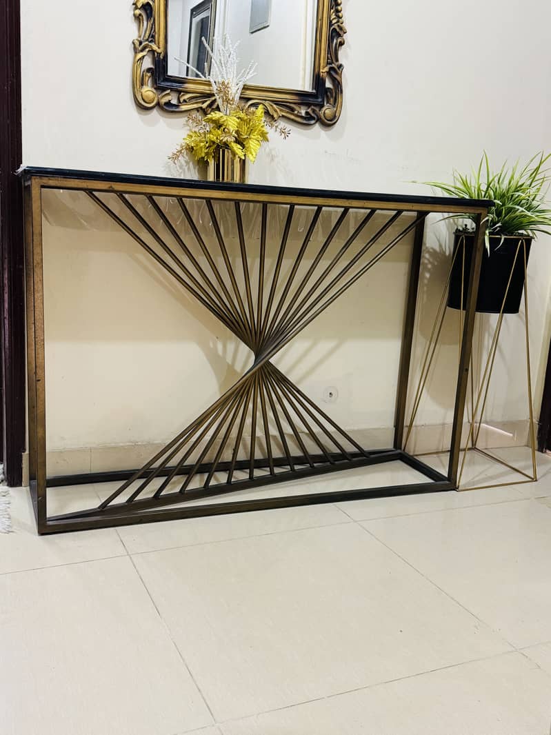 Console table 0
