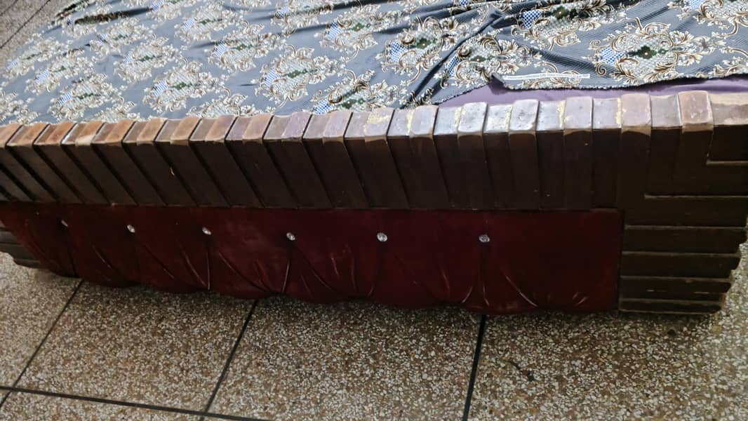 Bed used 3