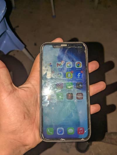 Apple iPhone 11 Jv ya scratch protector pe ha