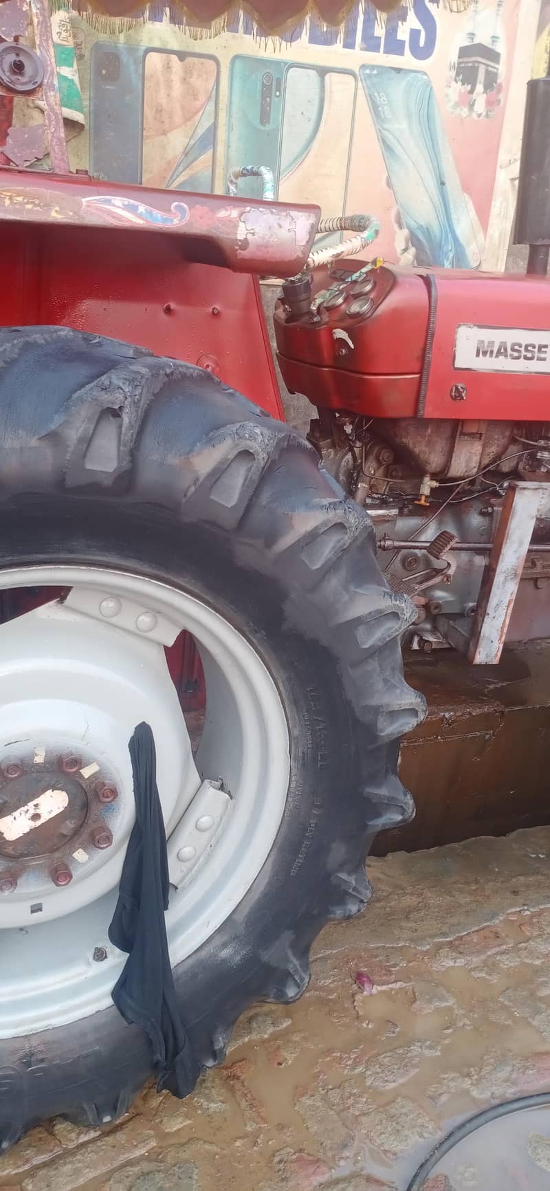MF 260 model 2004 13