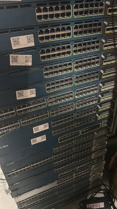 Cisco switch 3560X 24 port giga with sfp uplink