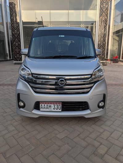 Nissan Roox 2018