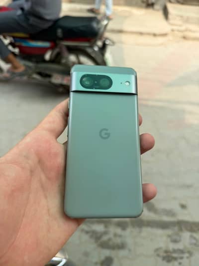 Google Pixel 8