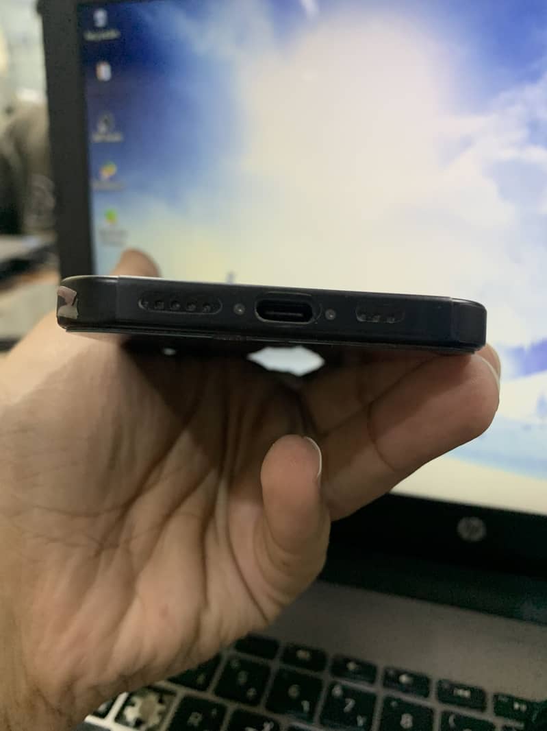 Apple iPhone 15 JV 3