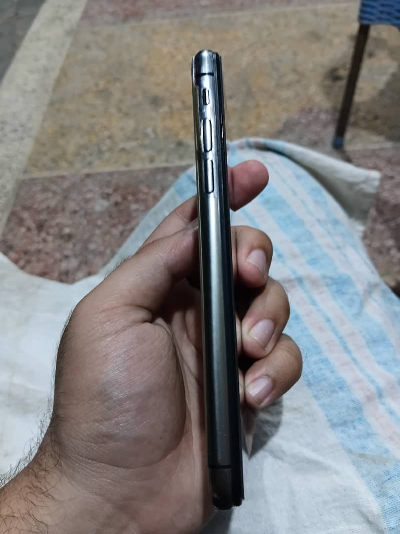iPhone X 0