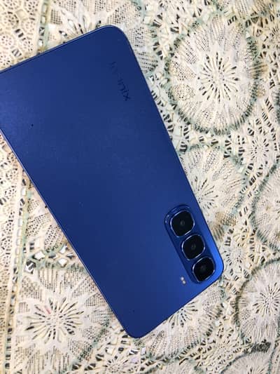 Infinix Hot 60i