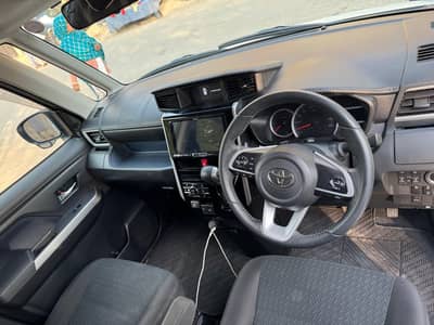 Toyota Roomy 2025