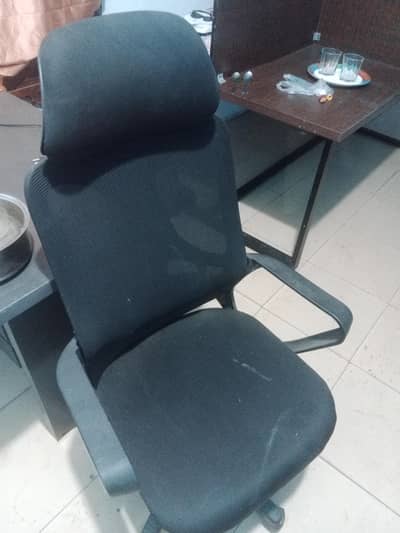 1 office chair almost 6 months used only
