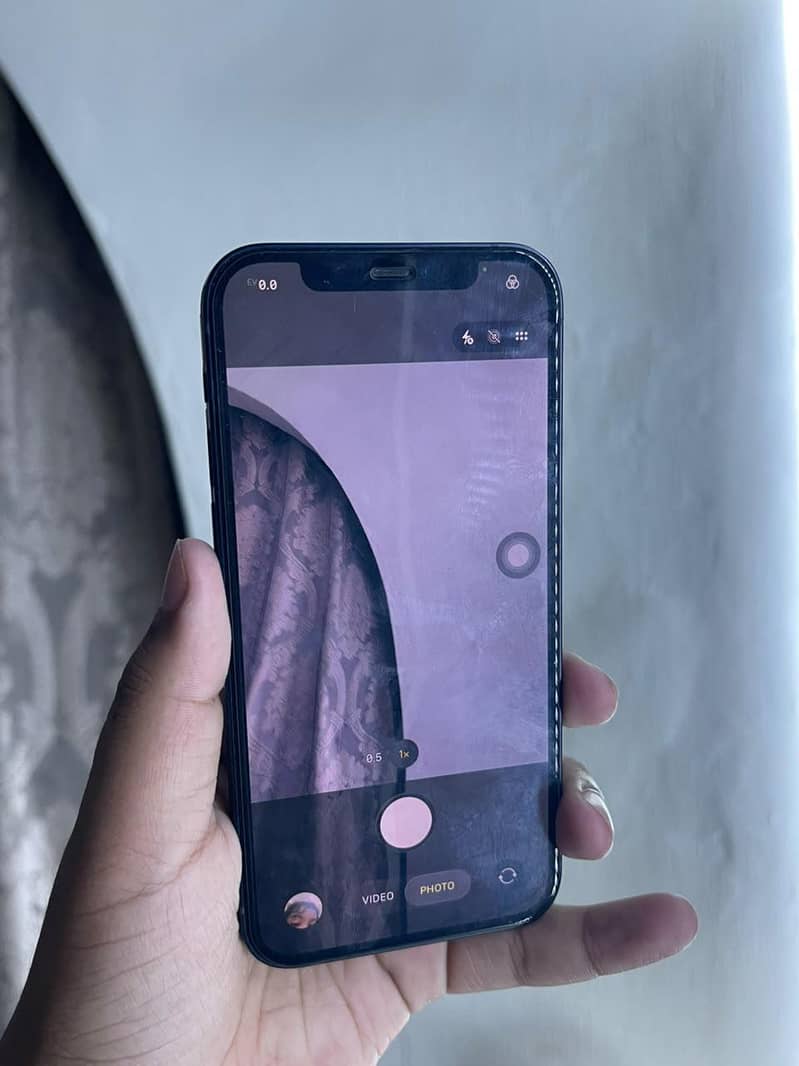 Apple iPhone 12 3