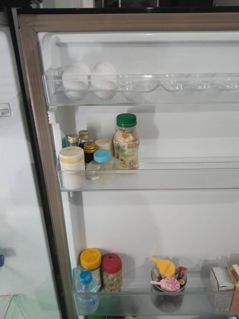 DAWLANCE REFRIGERATOR 6