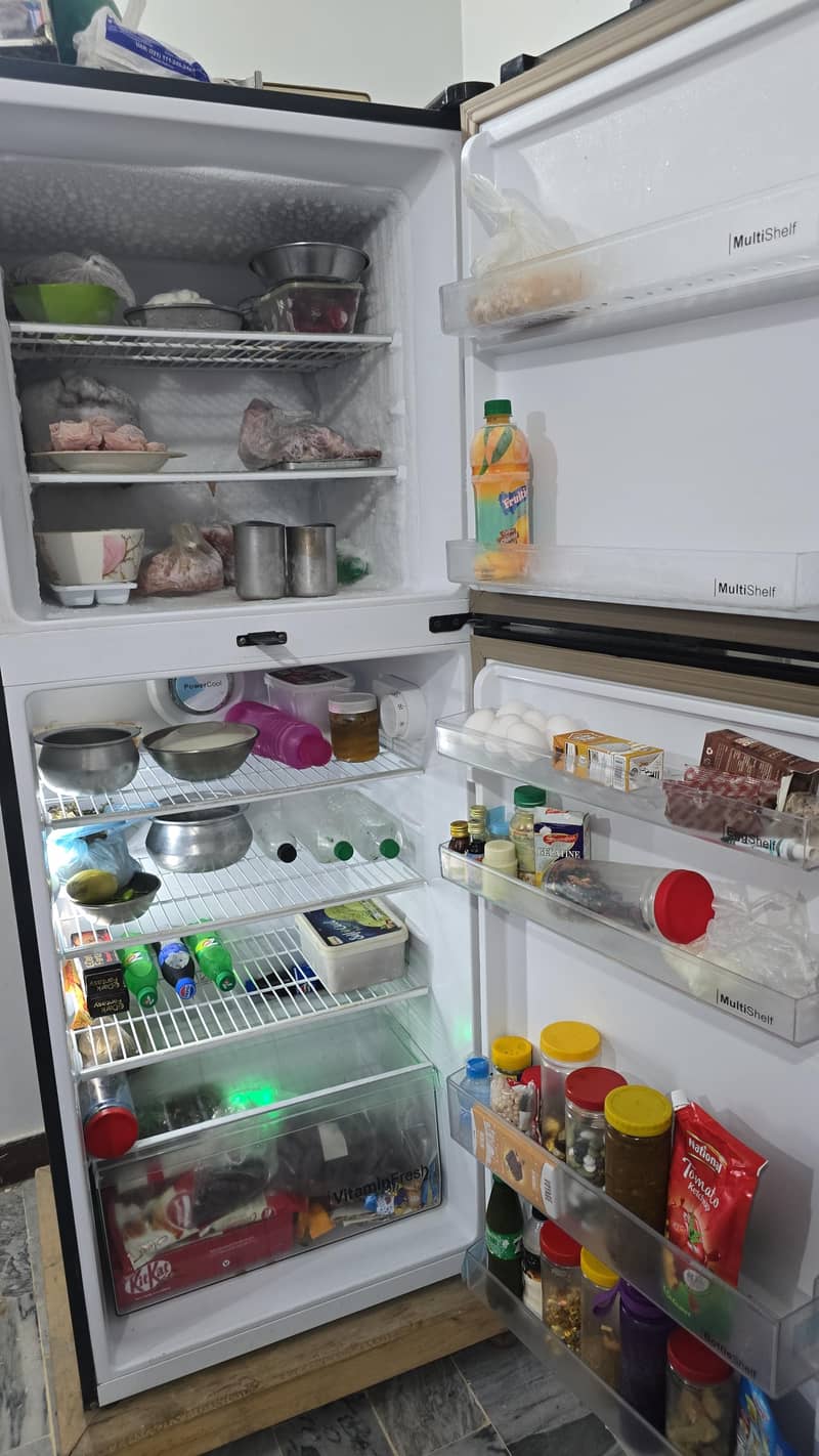 DAWLANCE REFRIGERATOR 9