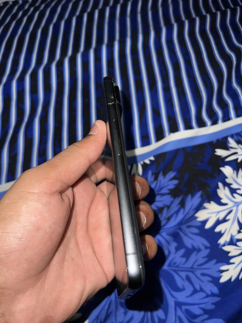 Google Pixel 8 3
