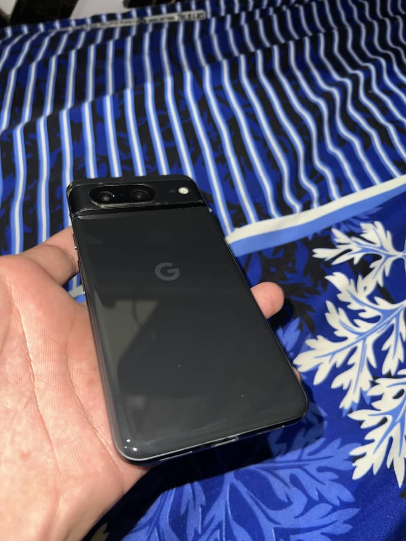Google Pixel 8 5