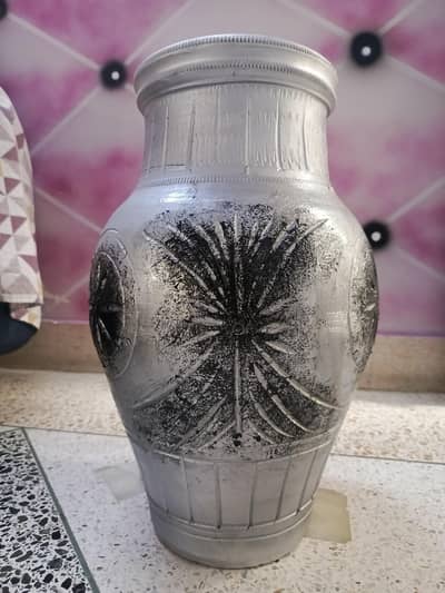brand new hand painted vase