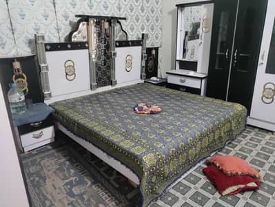 bed room like new condition