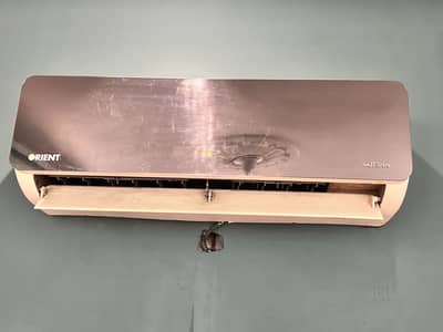 Orient Glass Model 1 Ton AC in Running Condition with perfect cooling