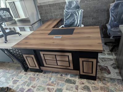 Boss table L shape