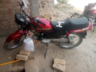 united 100cc bike 8/10