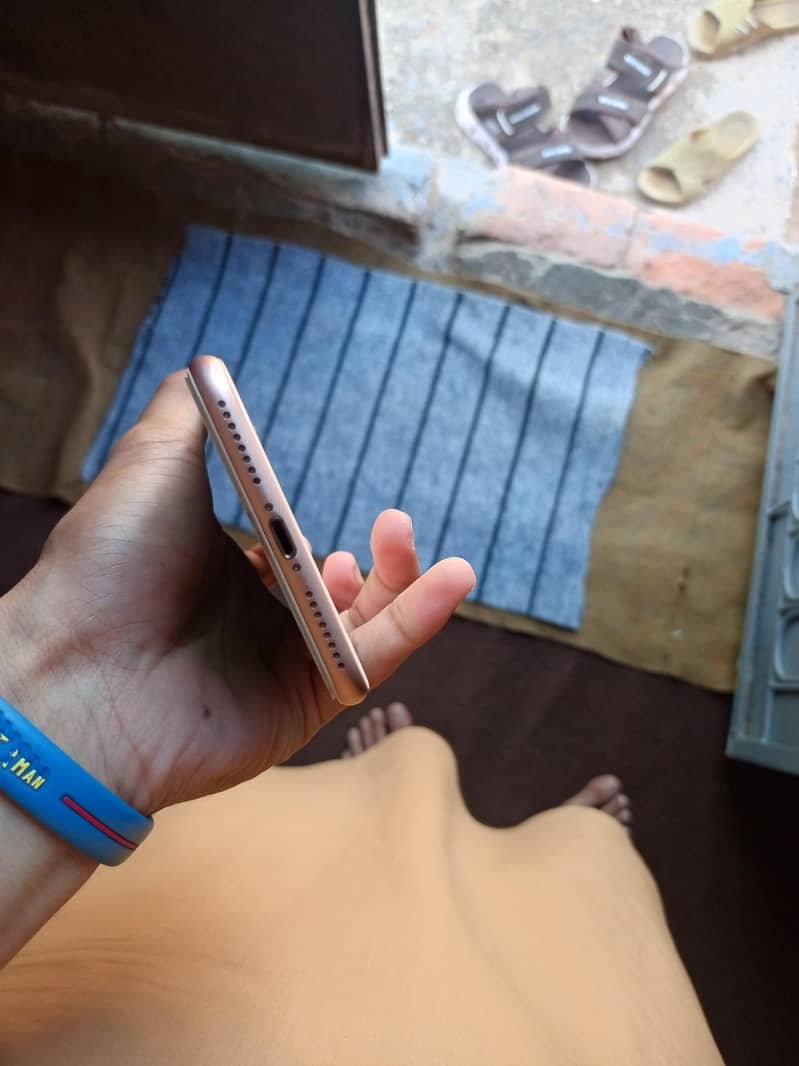 iphone 8 plus 4