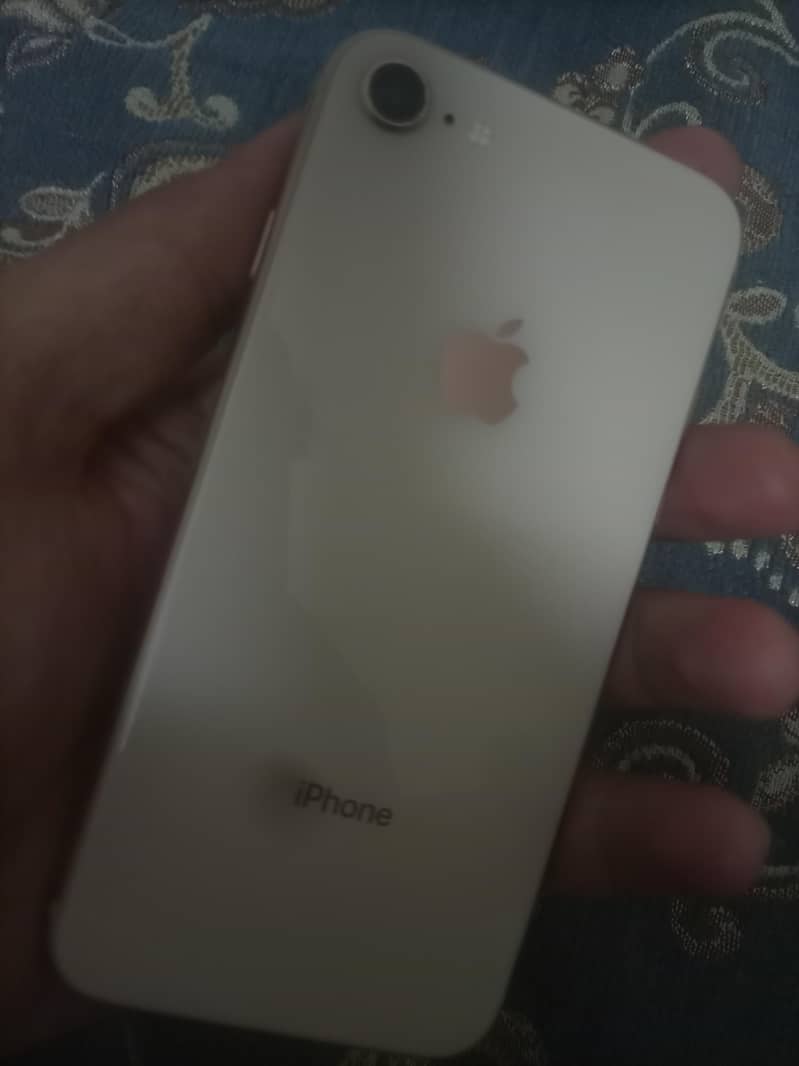 Apple iPhone 8 0