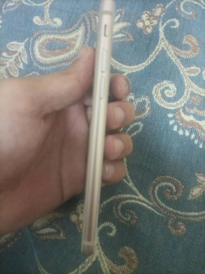 Apple iPhone 8 2