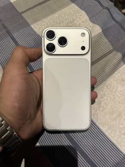Apple iPhone 17 Pro Max jv