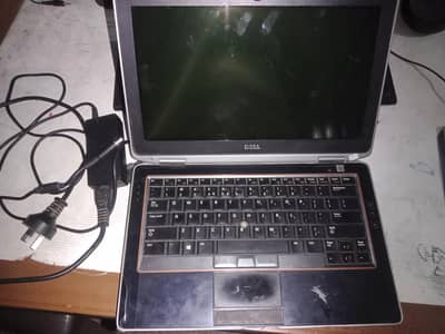 Del Latitude E6320 4/128GB core i5 2nd Generation