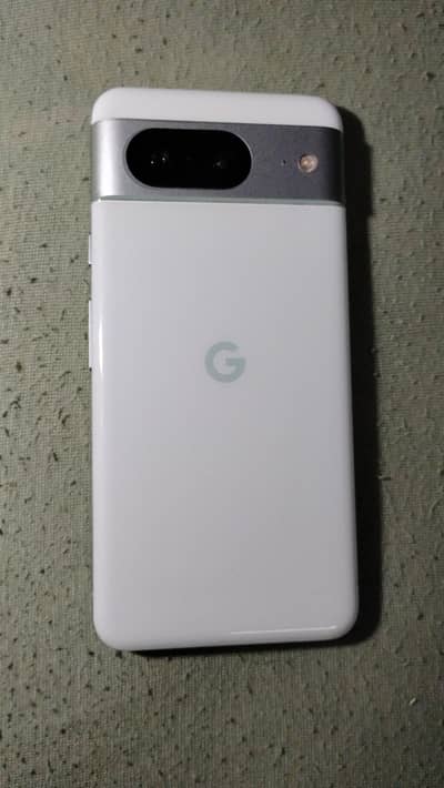 Google Pixel 8 in mint condition