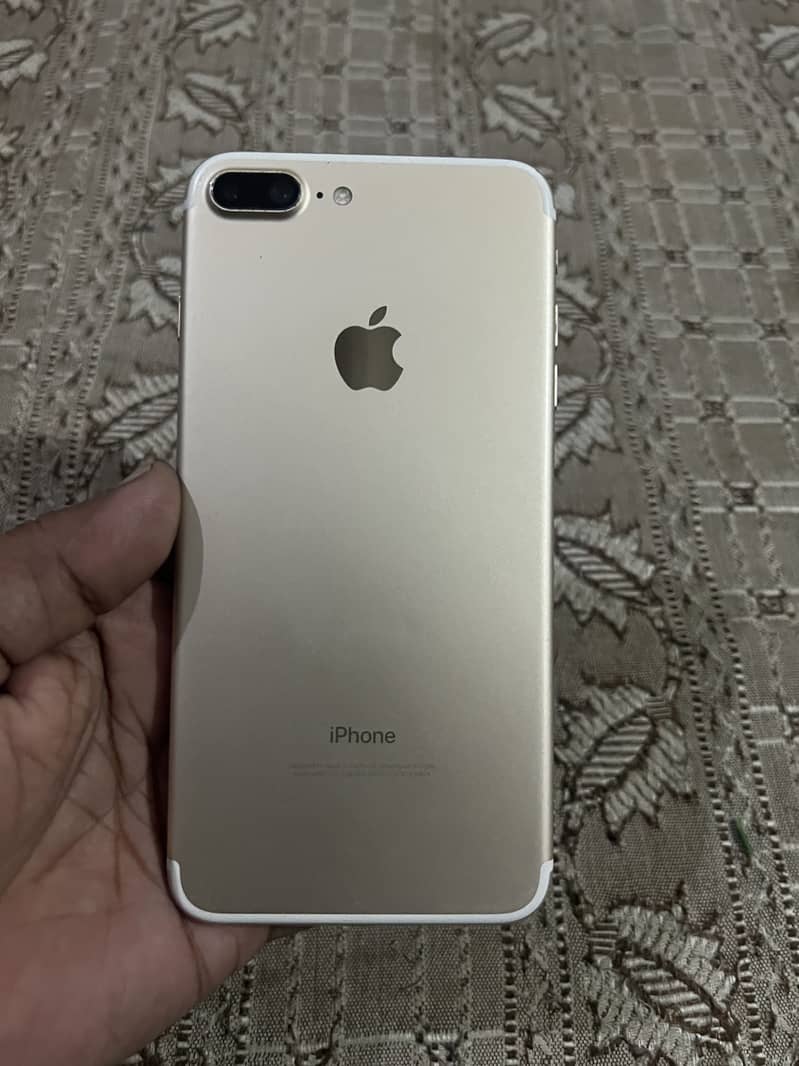 Apple iPhone 7 Plus 2