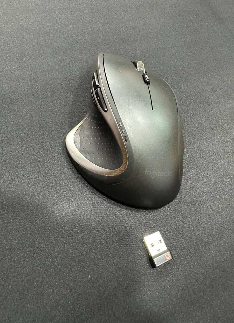 Logitech MX performance wireless Mouse 3