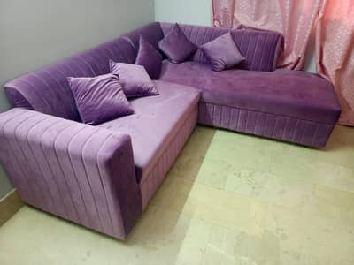 10 seater sofa set with table condition 10/10