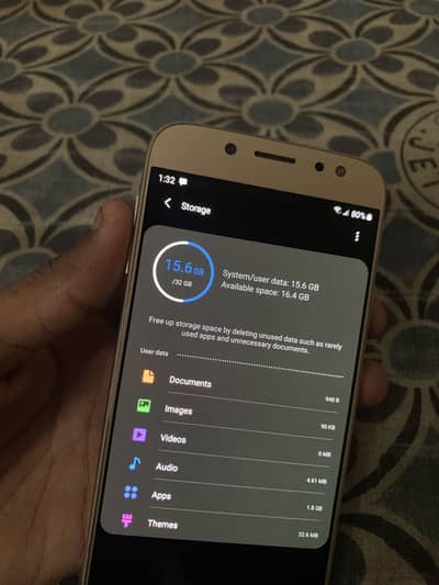 Samsung Mobile J7 Pro