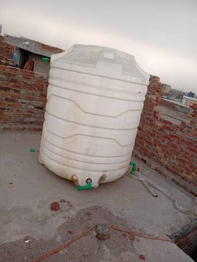 Water tank 2000L