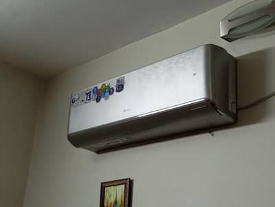 Gree 1 ton Inverter GBoost under warranty