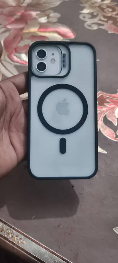 Apple iPhone 12