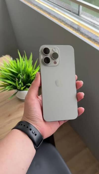 Apple iPhone 15 Pro Max