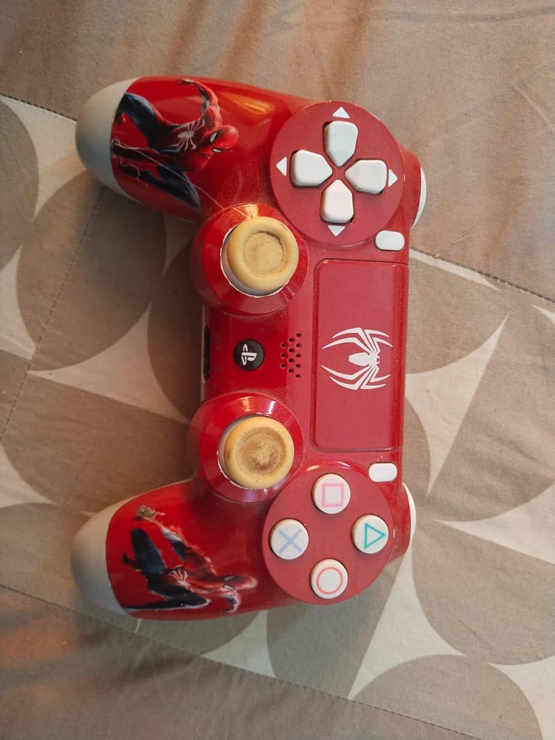 PS4 controller 2