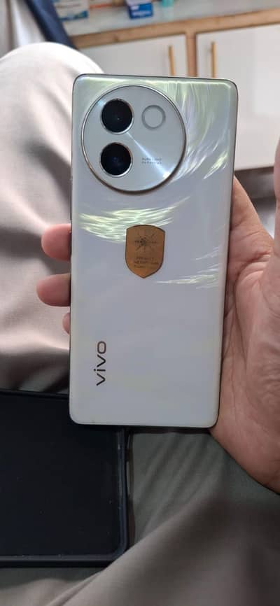 Vivo V30E