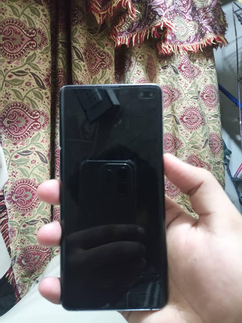 Samsung Mobile S10 Plus 7