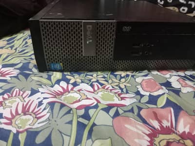 Normal computer (read description)