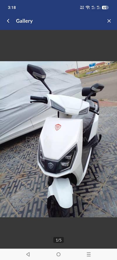 Crown Roshni beling electric scooty VIP condition
