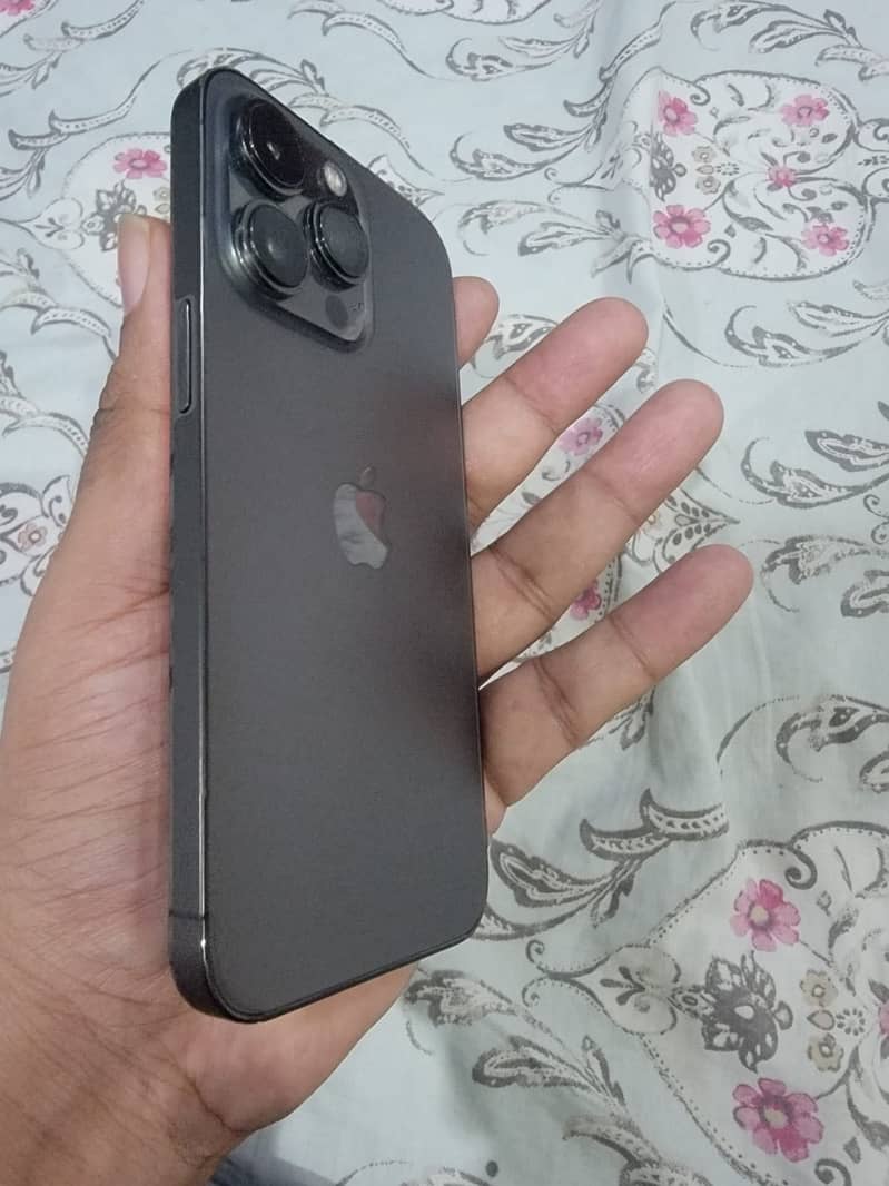 Apple iPhone 13 Pro 3