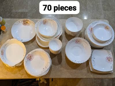 Imported dinner set for sale