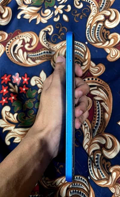 Selling my Infinix Note 12 in excellent working condition.