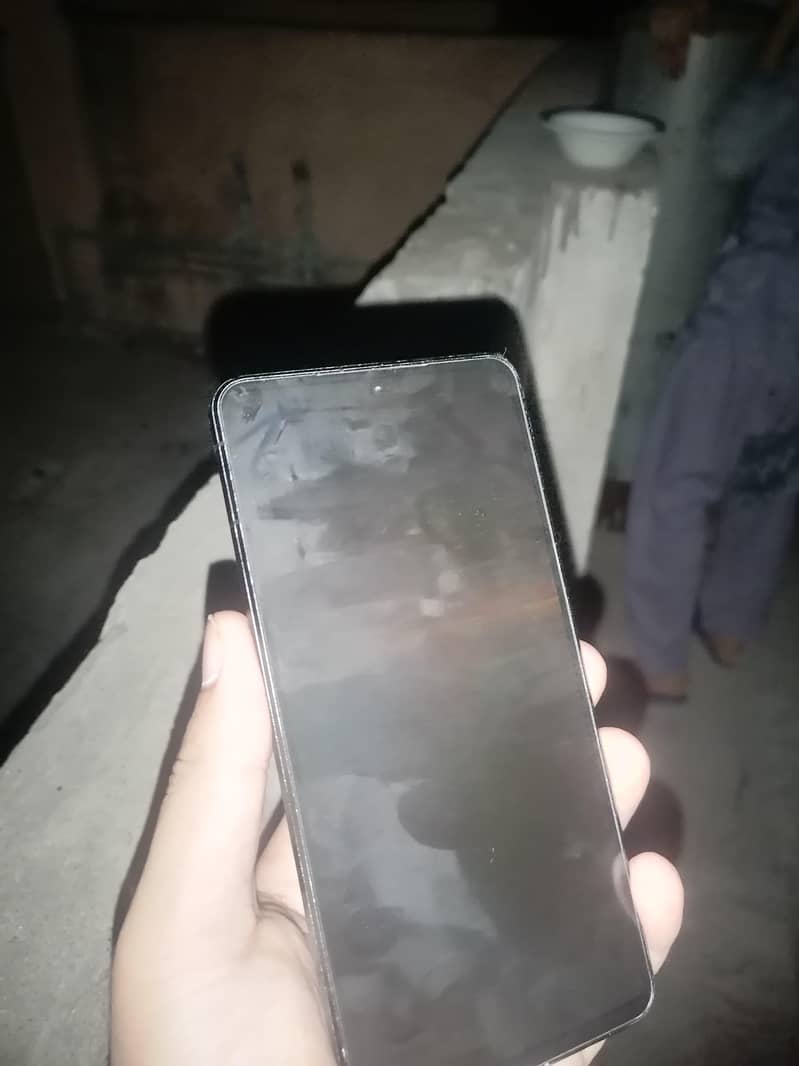 Sharp Aquos R7 3