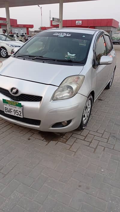 Toyota Vitz 2008/11 push start key less entry full options 03157549448